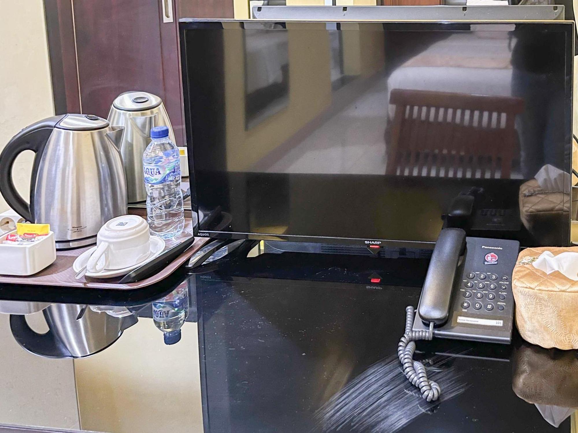 Kartika Hotel Syariah Pacitan Mitra Reddoorz Экстерьер фото